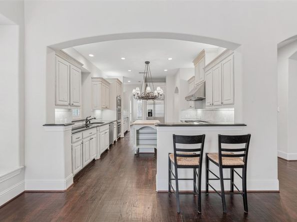 9131  Cochran Bluff Lane , Dallas Texas 75220
