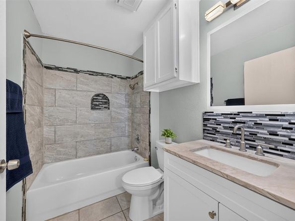 1422  Elmwood Avenue , Fort Worth Texas 76104