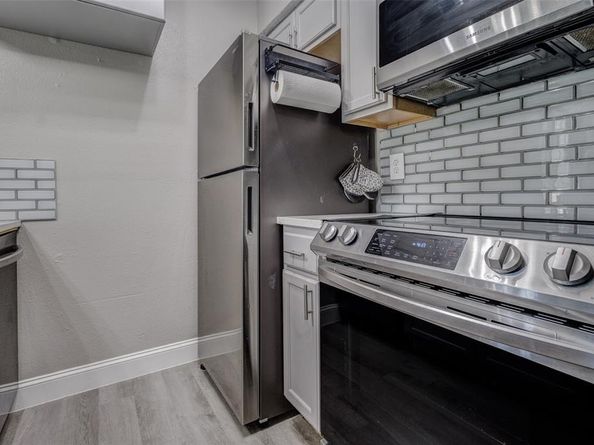 7621  McCallum Boulevard  110, Dallas Texas 75252