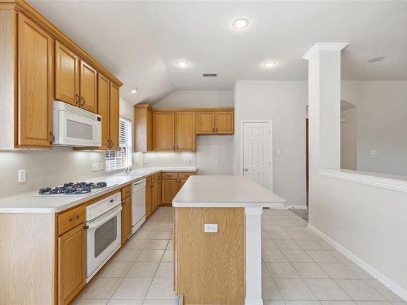 2718  Serena Court , Garland Texas 75040
