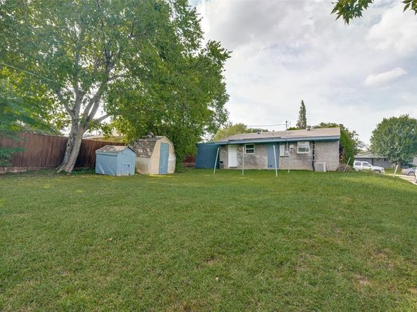 826  Beverly Drive , Garland Texas 75040