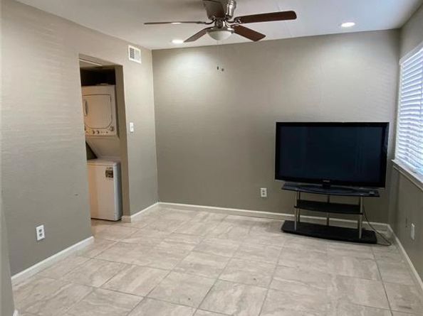 9827  Walnut Street  112, Dallas Texas 75243