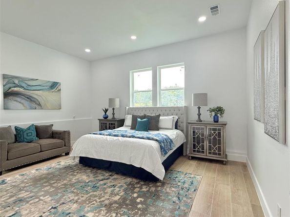 210  Silverleaf Drive , Fort Worth Texas 76112