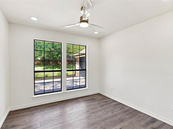 5425  Deep Canyon Drive , Garland Texas 75043