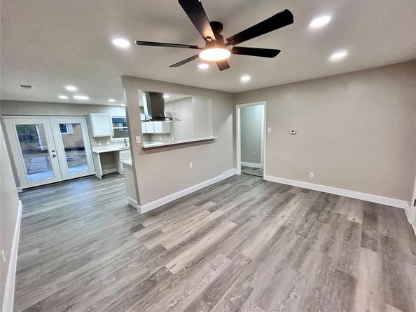 705  Jadewood Drive , Dallas Texas 75232
