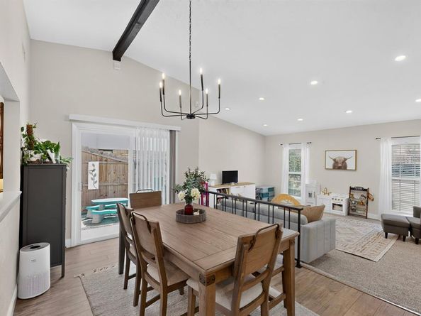 2809  Silverdale Lane , Garland Texas 75044
