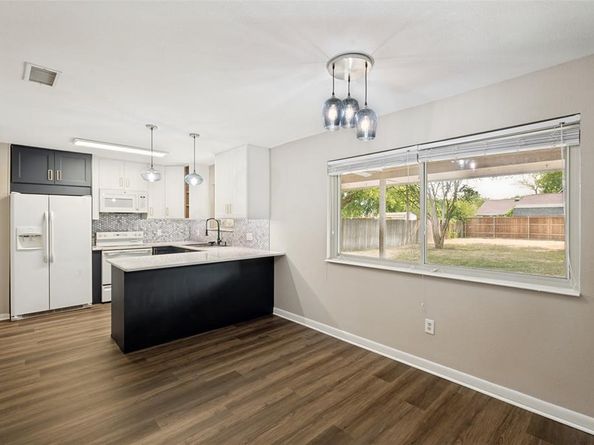 1909  Oak Hill Drive , Corinth Texas 76210