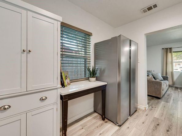 9213 S Dodson Drive , White Settlement Texas 76108