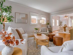 335 S Edgefield Avenue , Dallas Texas 75208