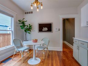 335 S Edgefield Avenue , Dallas Texas 75208