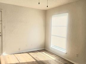 6828  Brentwood Stair Road , Fort Worth Texas 76112