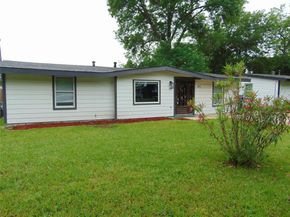 202  Wallace Drive , Garland Texas 75041