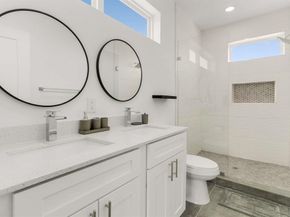 4223  Delano Place  105, Dallas Texas 75204