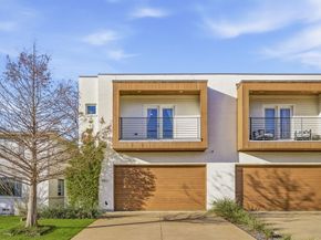 4827  Newmore Avenue , Dallas Texas 75209