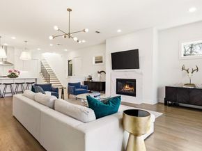 4827  Newmore Avenue , Dallas Texas 75209