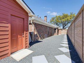 8115  Old Moss Road , Dallas Texas 75231