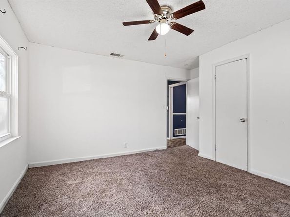 3912  Killian Street , Fort Worth Texas 76119
