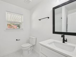 1428  Hawley Lane , Dallas Texas 75217
