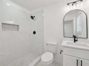 1428  Hawley Lane , Dallas Texas 75217