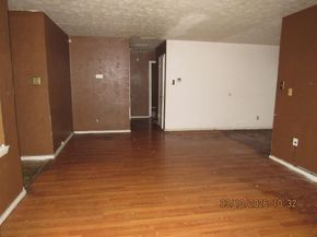 6451  MOONHILL Drive , Dallas Texas 75241