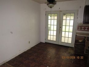 6451  MOONHILL Drive , Dallas Texas 75241