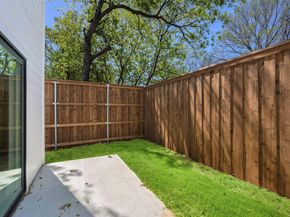 459  Hart Street , Dallas Texas 75203