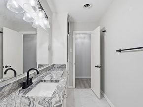 6028  Walraven Circle , Fort Worth Texas 76133