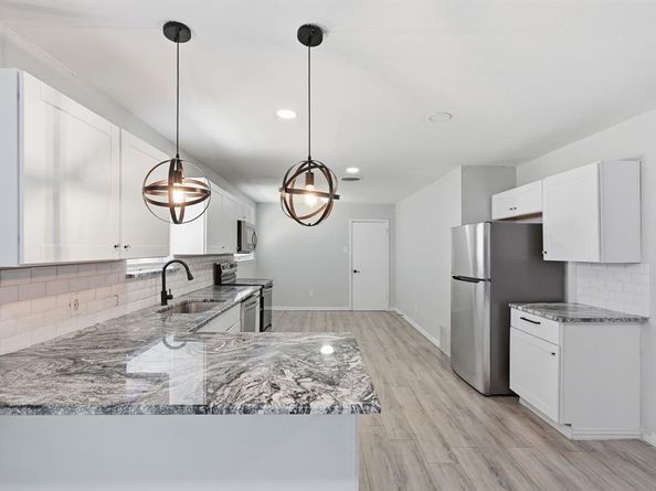 6028  Walraven Circle , Fort Worth Texas 76133