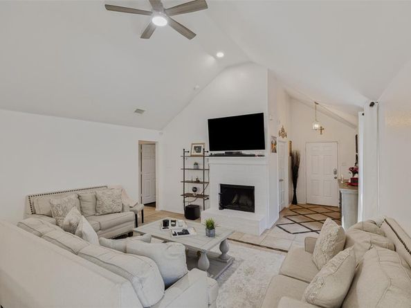 3339  Shining Light Drive , Dallas Texas 75228