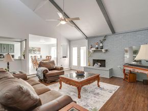 1007  Elk Grove , Richardson Texas 75081