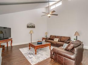 1007  Elk Grove , Richardson Texas 75081