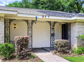 937  Birchwood Drive , Lancaster Texas 75146