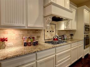 821  Crimson Road , Lantana Texas 76226