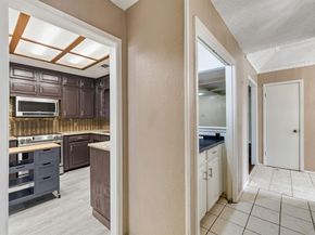 1904  Bay Oaks Court , Fort Worth Texas 76112