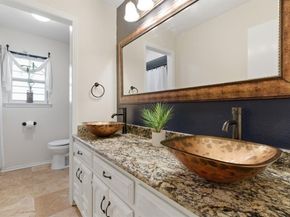 1025  Hampshire Lane , Carrollton Texas 75007