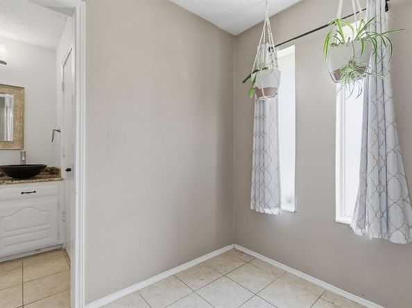 1025  Hampshire Lane , Carrollton Texas 75007