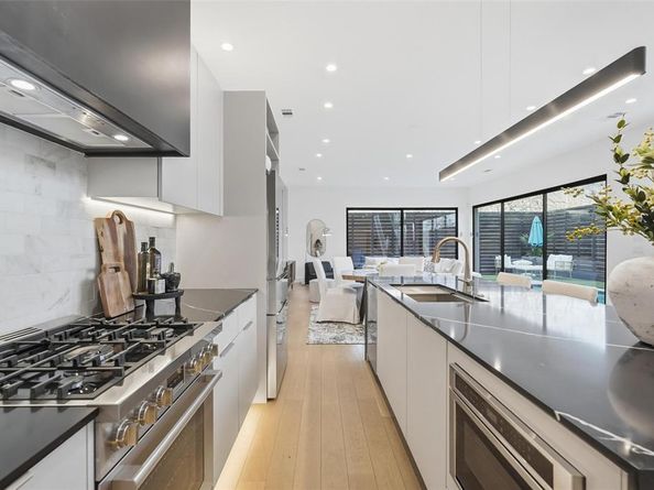 3633  Thedford Avenue , Dallas Texas 75209