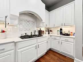 555  Via Amalfi   203, Irving Texas 75039