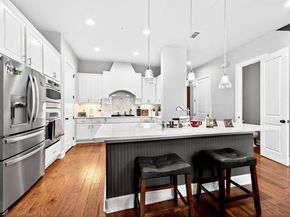 555  Via Amalfi   203, Irving Texas 75039