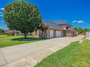 1011  Parview Circle , Grand Prairie Texas 75104