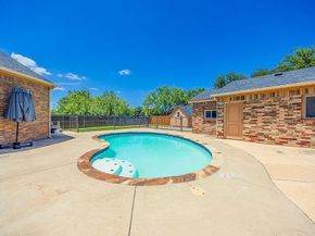 1011  Parview Circle , Grand Prairie Texas 75104