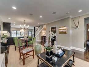 7510 W Northwest Highway  6, Dallas Texas 75225