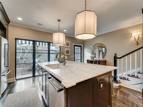 7510 W Northwest Highway  6, Dallas Texas 75225