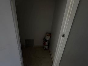 9434  Olde Towne Row , Dallas Texas 75227