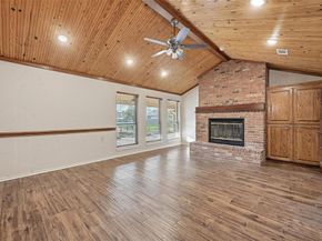 6208  Windsong Drive , Arlington Texas 76001