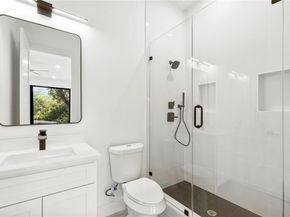 10434  Vinemont Street , Dallas Texas 75218