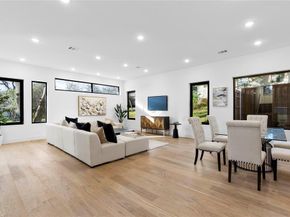 10434  Vinemont Street , Dallas Texas 75218