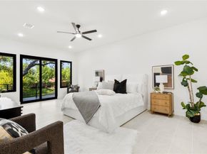 10434  Vinemont Street , Dallas Texas 75218