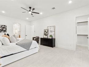 10434  Vinemont Street , Dallas Texas 75218