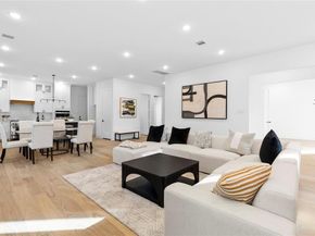 10434  Vinemont Street , Dallas Texas 75218